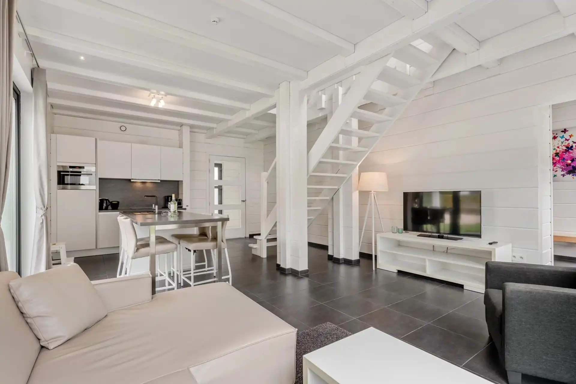 Luxe 4-persoonsvilla met sauna & jacuzzi – zorgeloze investering tot 2034! foto 8