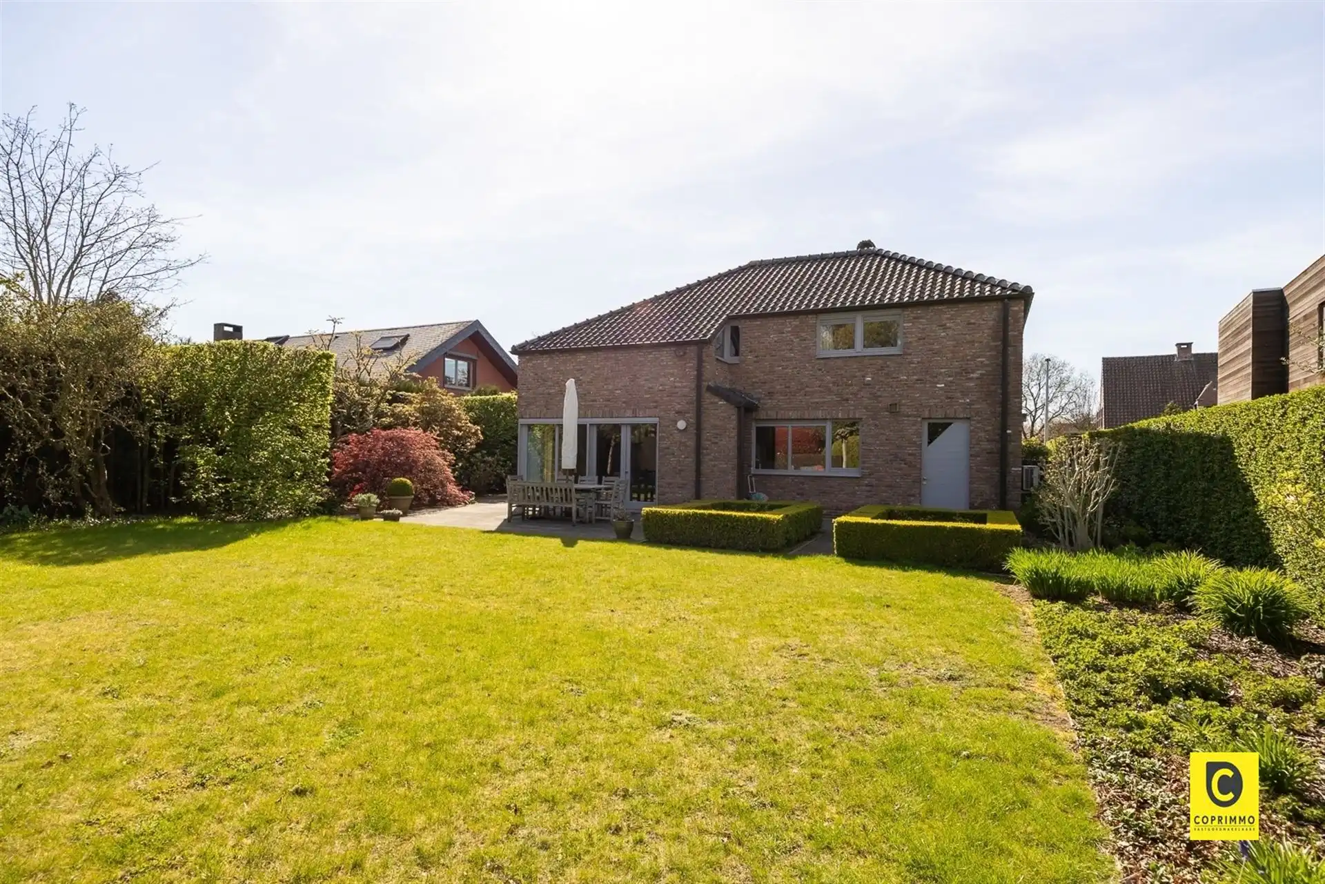 Villa: 4 slk op perceel op 831  m²  foto 10