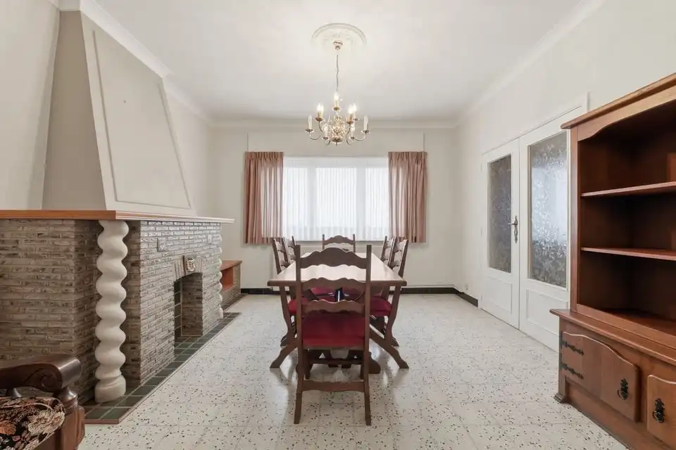 OP TE FRISSEN GEZINSWONING MET GARAGE OP EEN RUIM PERCEEL VAN 10A IN GINGELOM foto 9