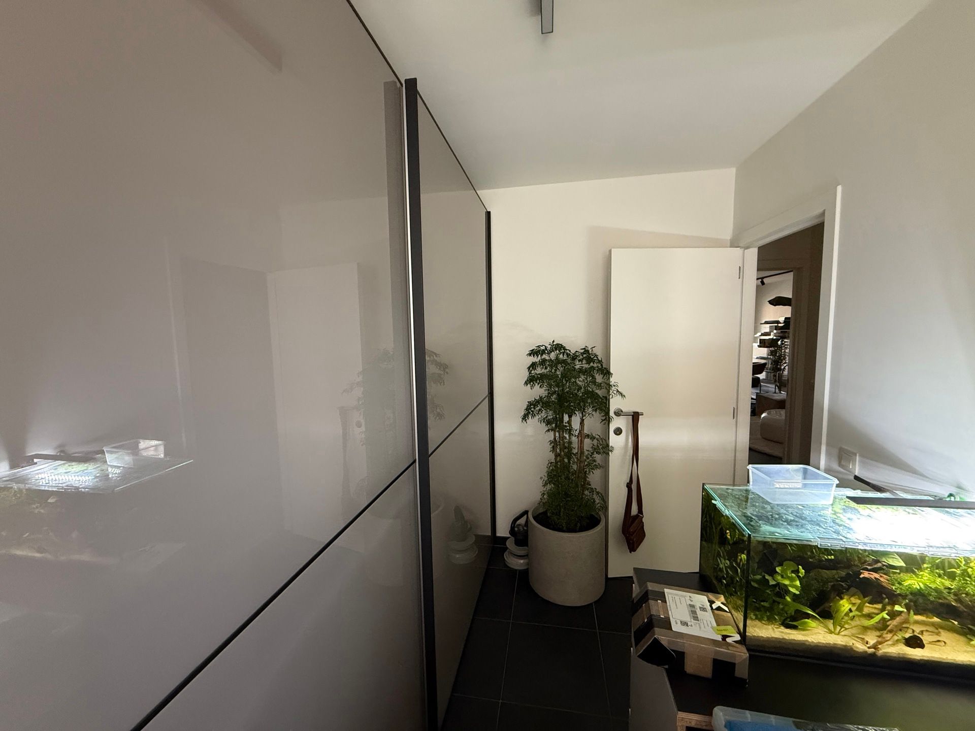 Instapklaar appartement met 2 slpks, autostpl en berging. foto 23