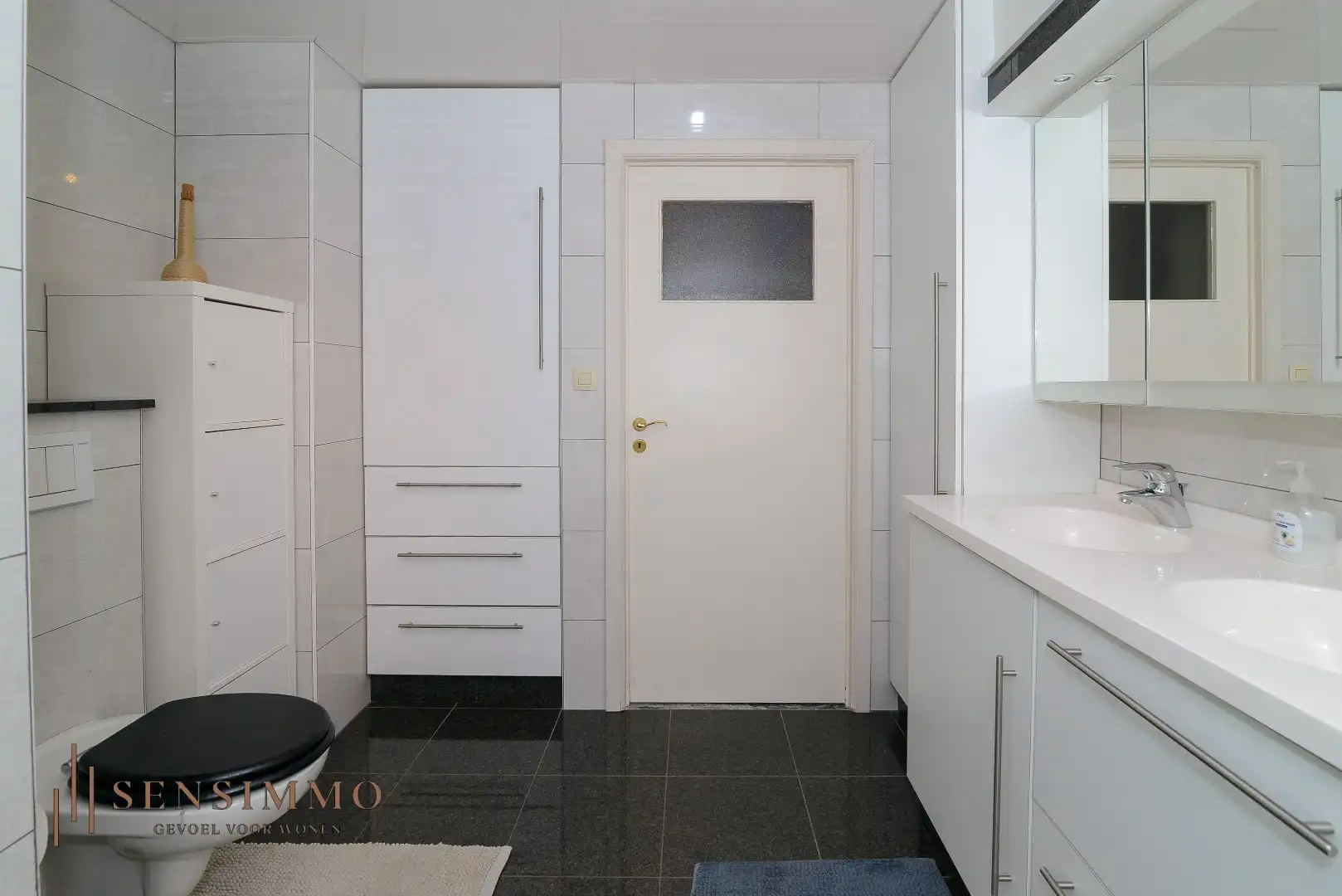 Halfopen woning met 4 slaapkamers foto 12