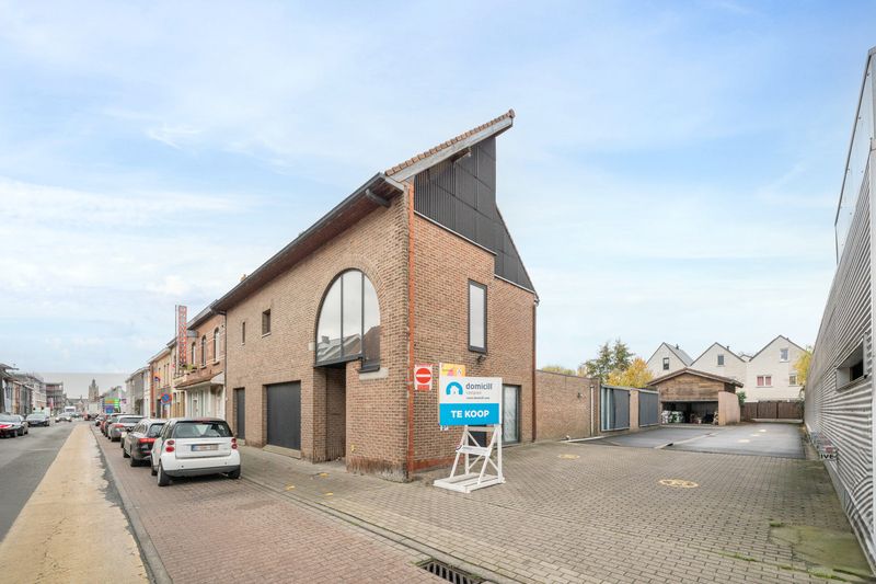 Centrum Roeselare - Bedrijfsgebouw met woongelegenheid en garage foto 3