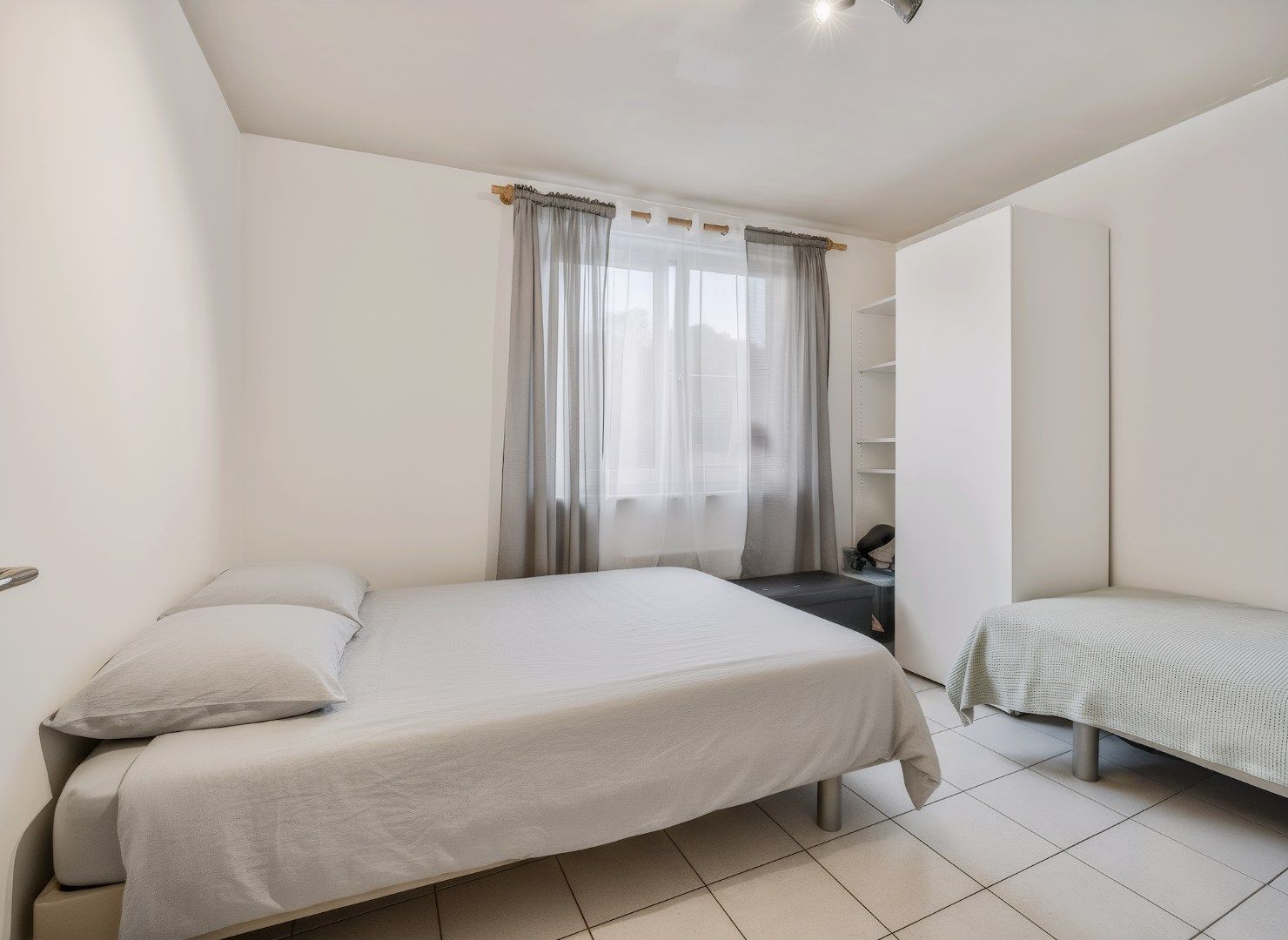 Uitstekend gelegen BETAALBAAR appartement te Lummen MET GARAGE foto 3