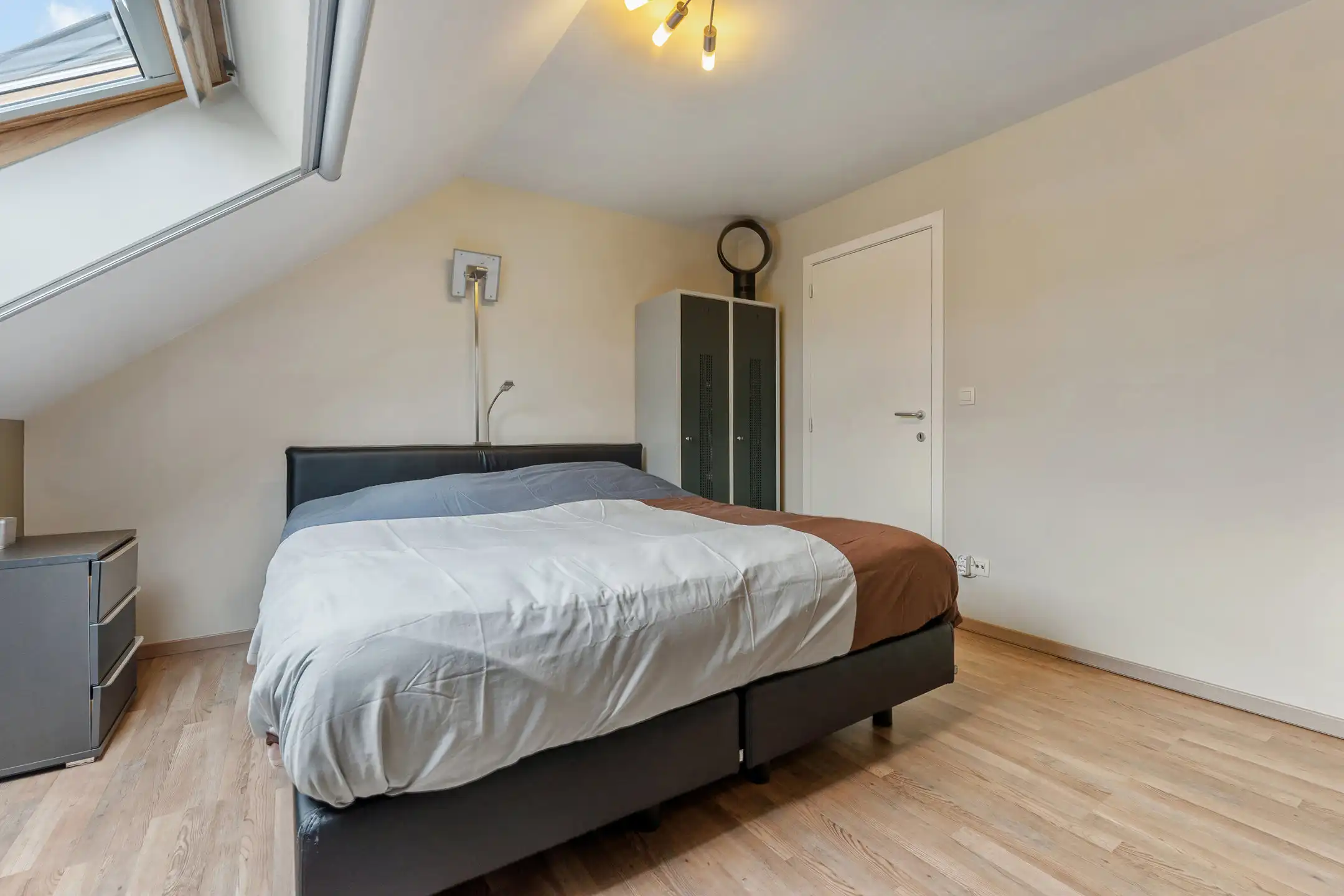 Perfect onderhouden duplex in het hart van Riemst foto 14
