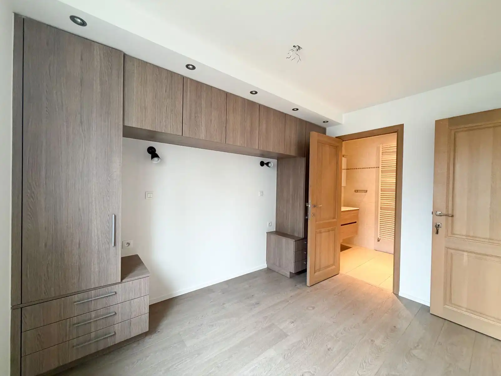 Subliem 2 slpk appartement met terras pal aan de jachthaven. foto 6