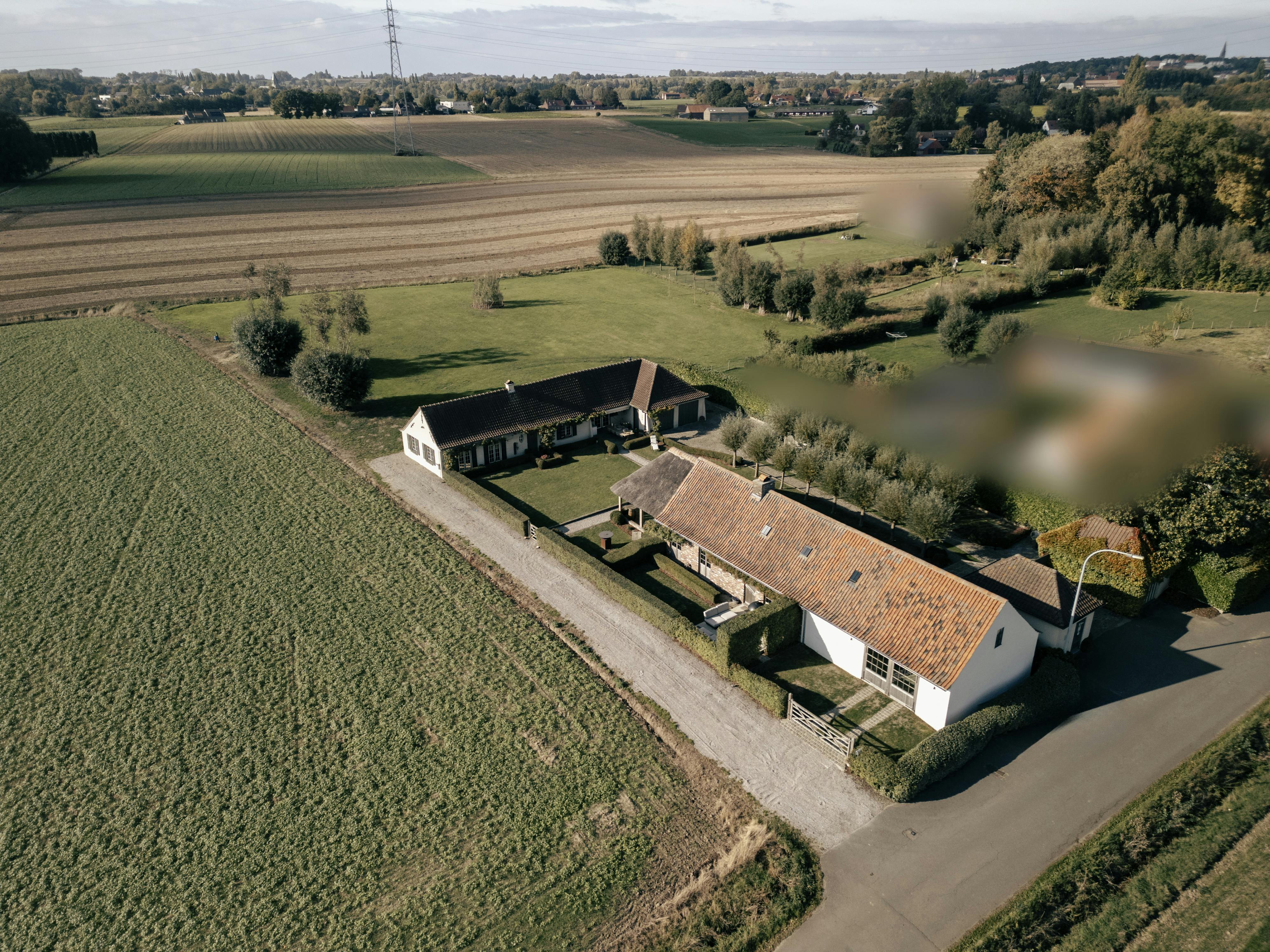 Hoofdfoto van de publicatie: Schitterend gelegen landelijke villa met uitzicht!