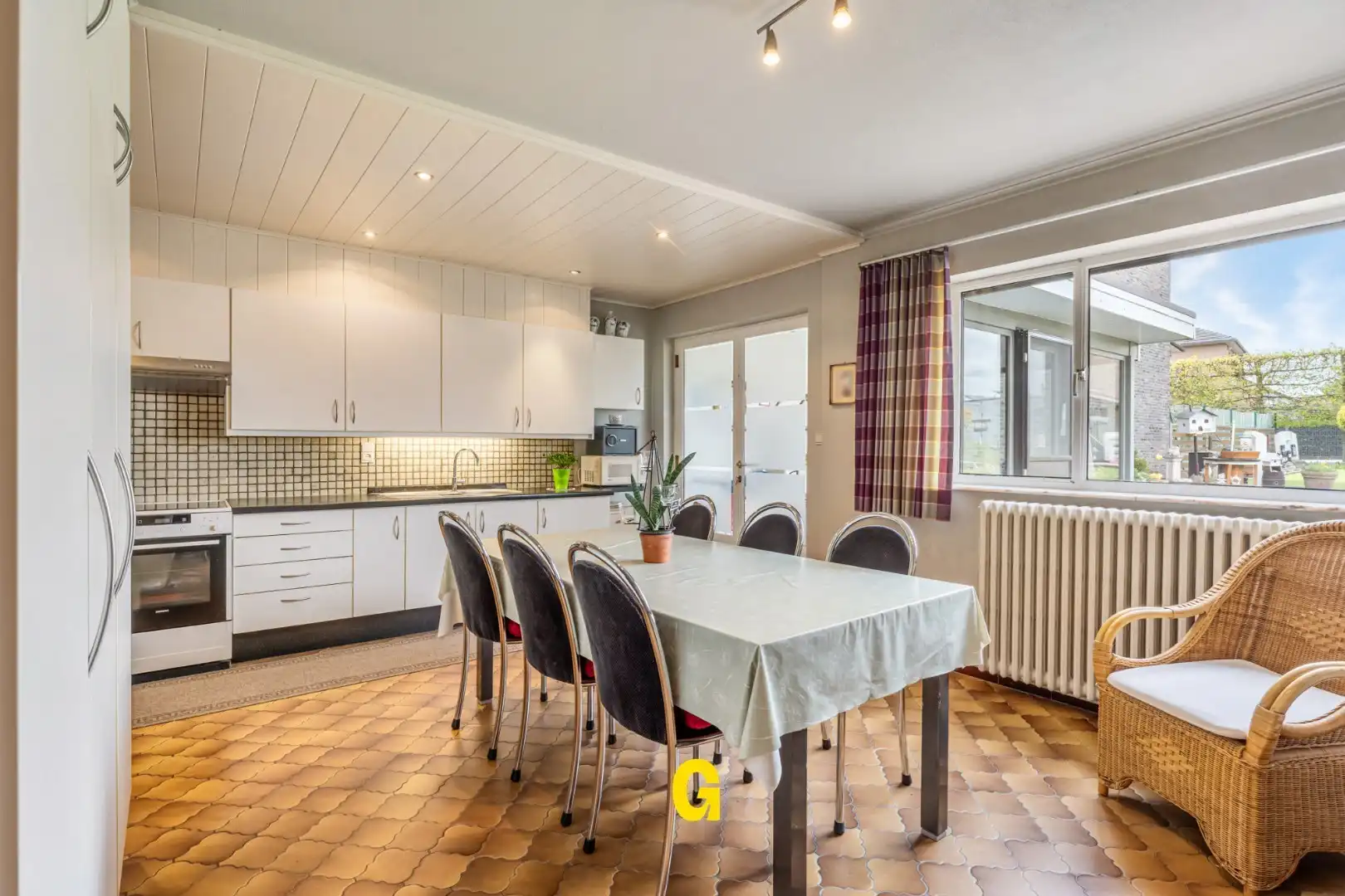 Te renoveren doch netjes verzorgde bungalow woning met tuin en garage op 5a 33ca in een aantrekkelijke buurt vlak aan het centrum foto 14