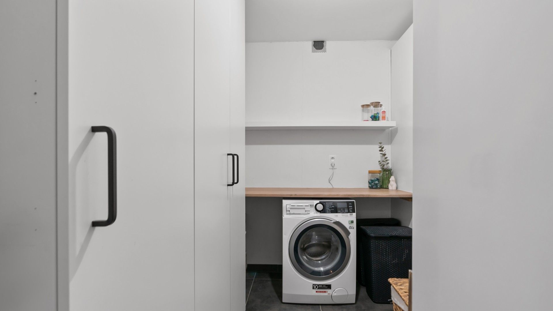 Volledig gerenoveerd 2 slpkr appartement in het centrum van As foto 13