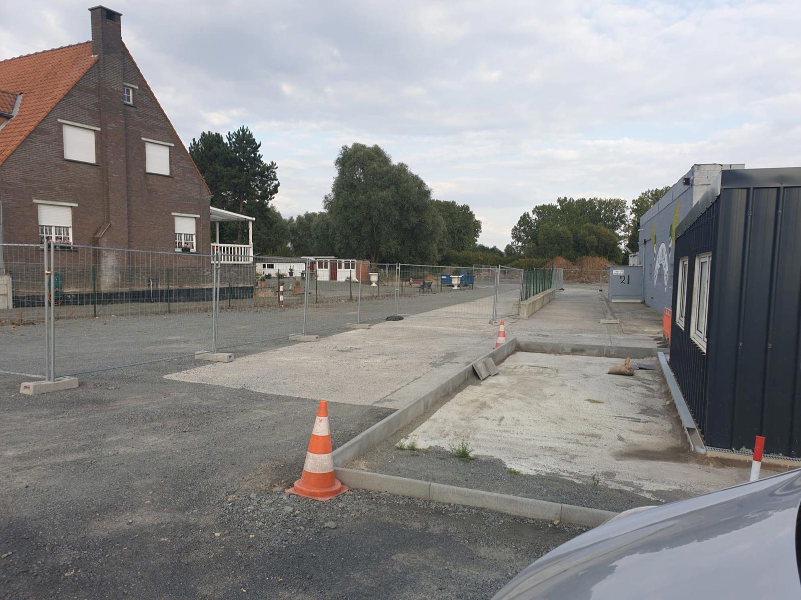 LIERDE - Terrein met loods op 1,3 ha foto 5