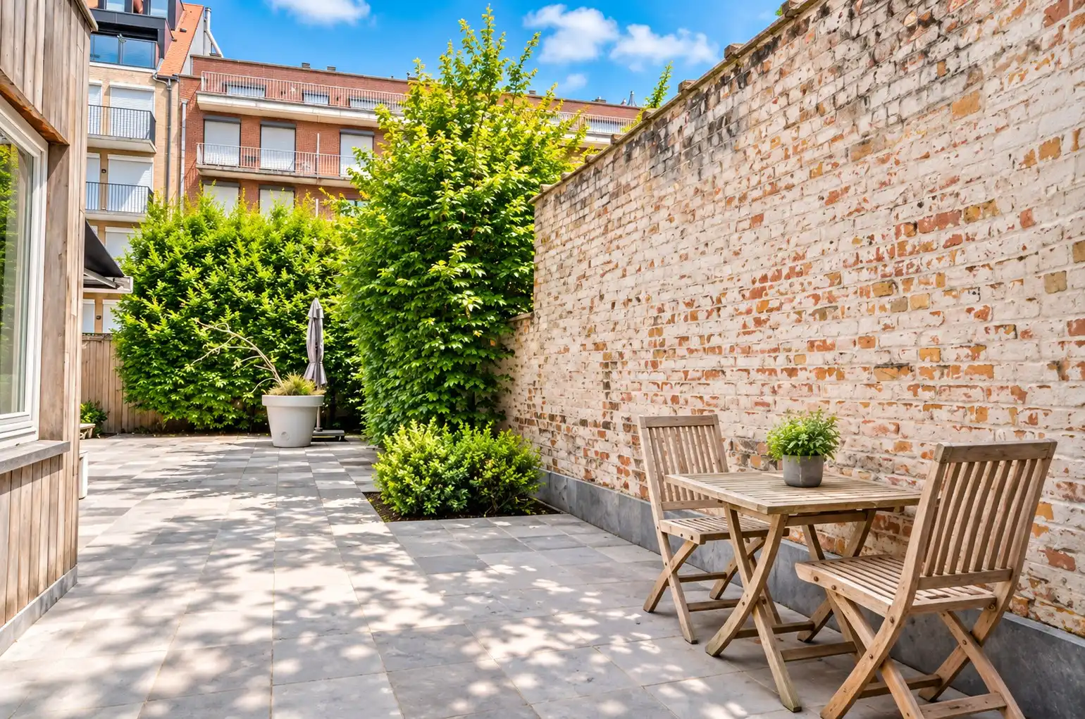 Aangenaam, perfect onderhouden appartement met een ruim terras. foto 15