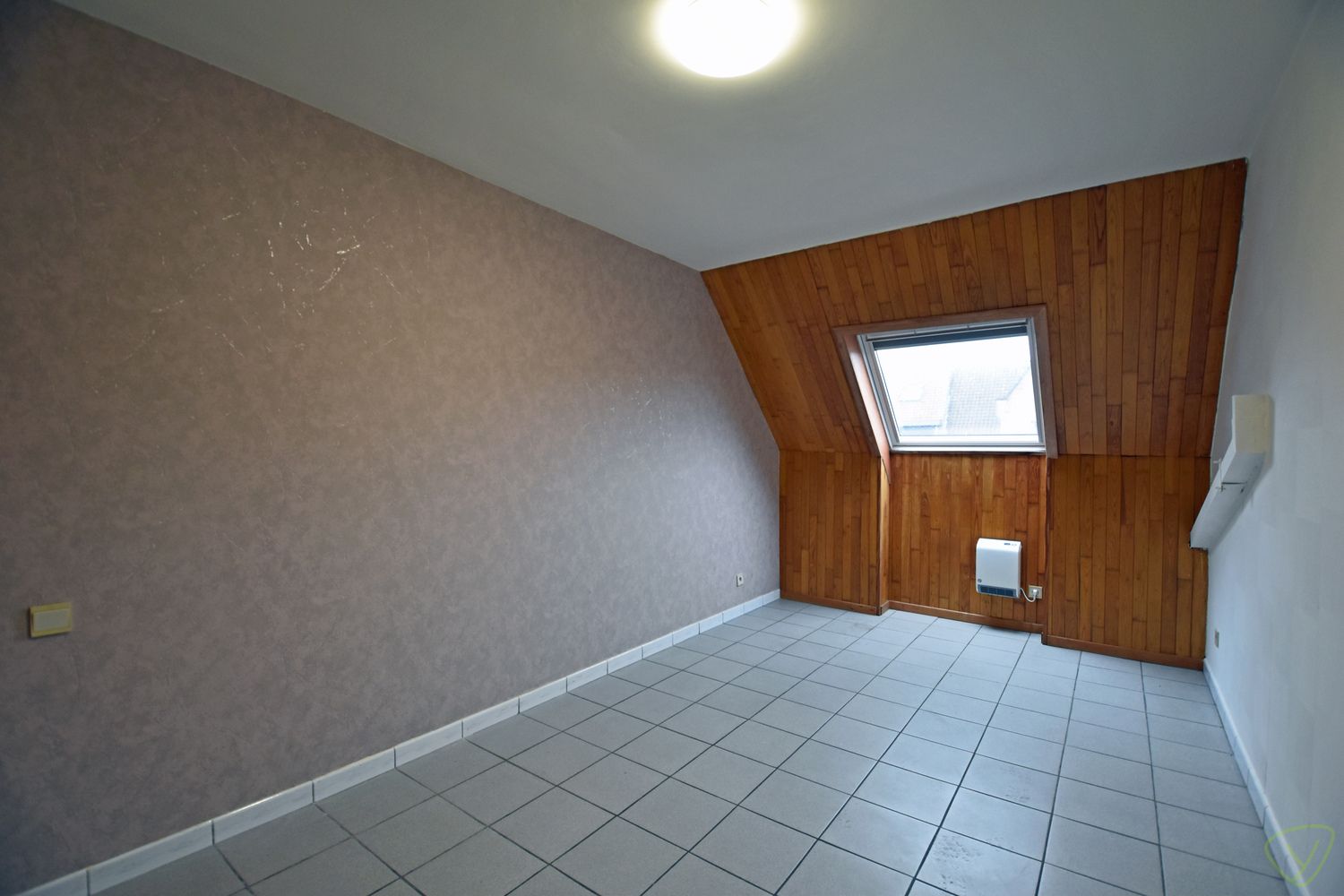 Volledig vernieuwd en zeer ruim duplex-appartement nabij het centrum! foto 9