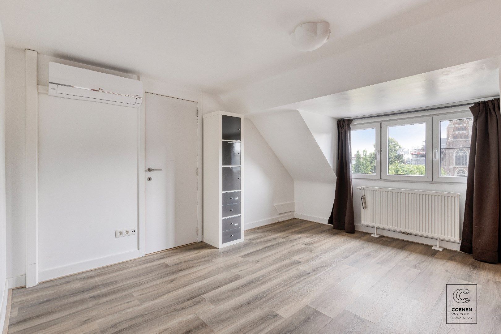 Prachtige woning van 200 m² met vier slaapkamers op een uitstekende locatie te Schoten! foto 21
