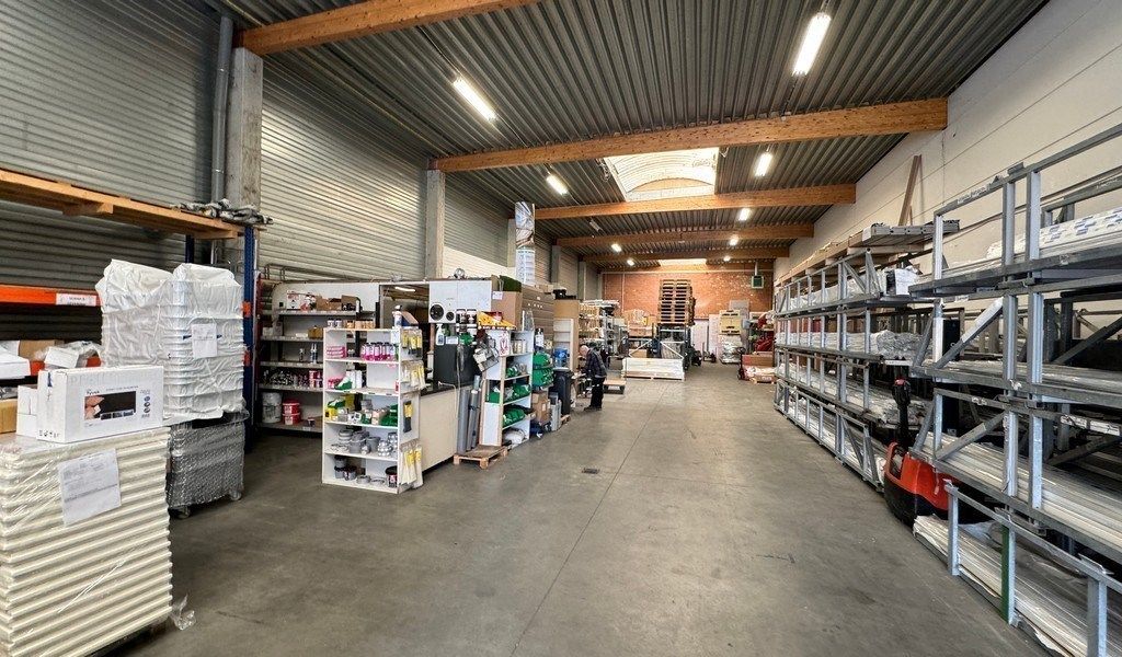 Magazijn met kantoor te huur Prins Boudewijnlaan Kontich foto 4