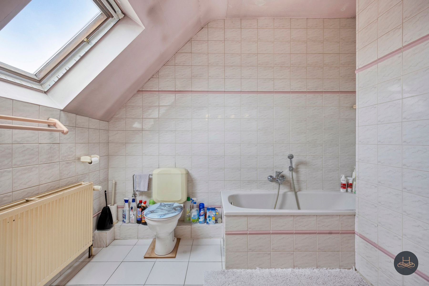 Ruime woning met handelsruimte en veel potentieel foto 14