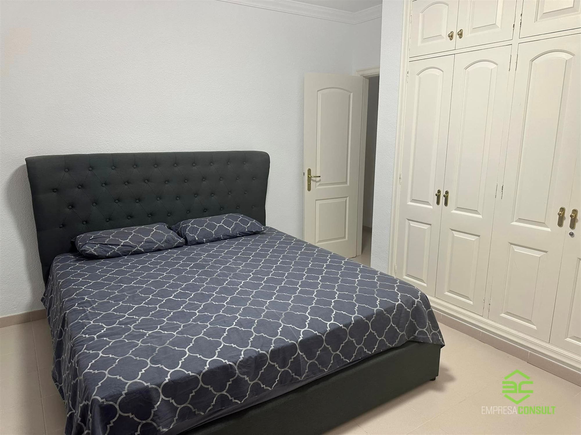 Ruim gelijkvloers appartement met terras, 3 slpk en 2 bdkmrs in Tenerife foto 8