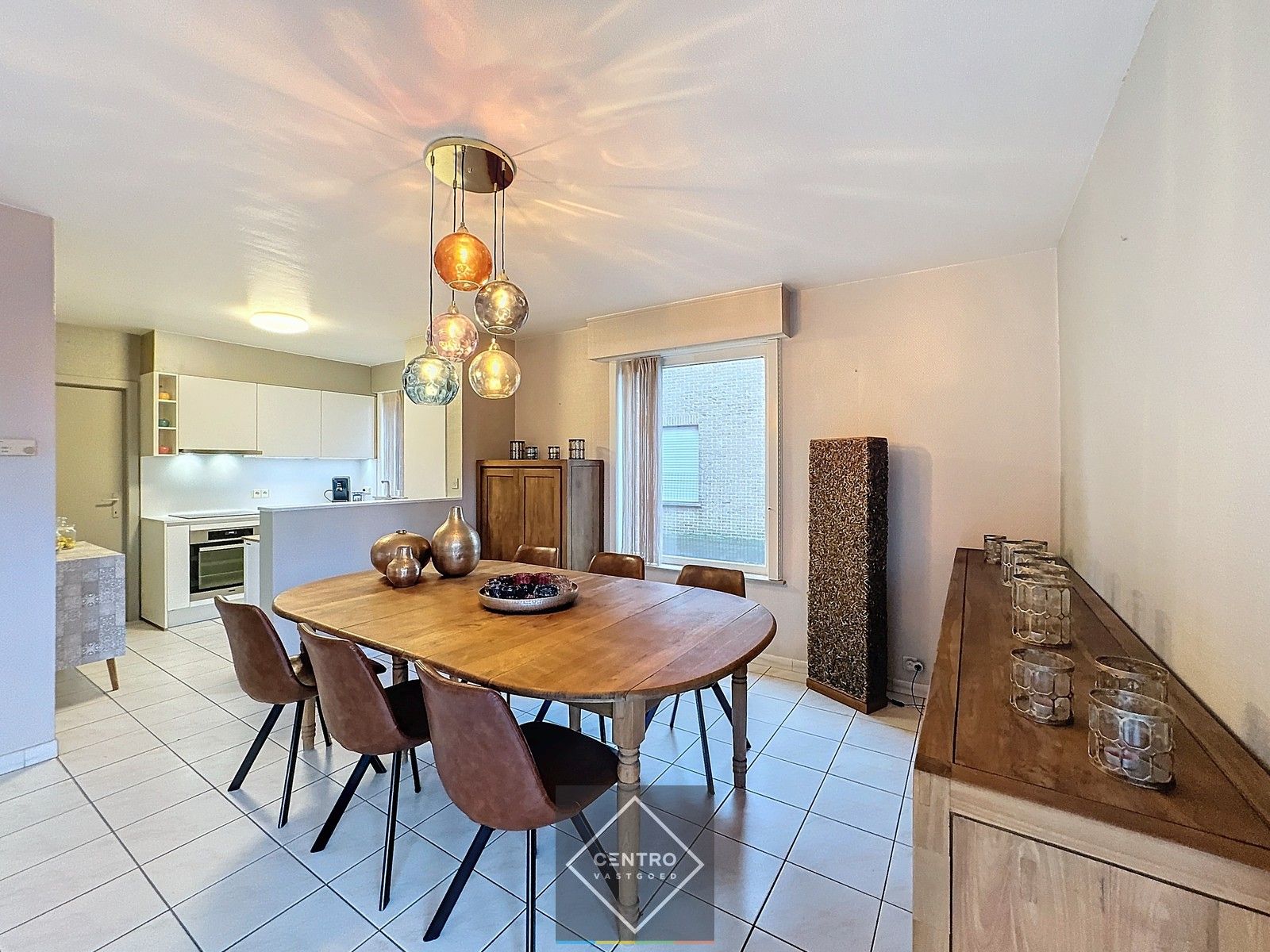 Appartement met 2 slpks MET garagebox en RUIME zonneterrassen! foto 6