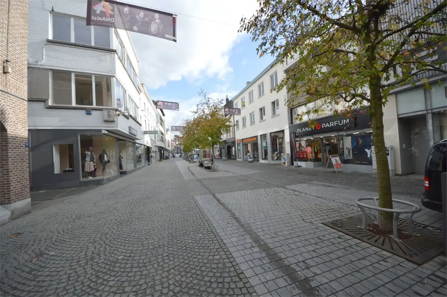 COMPLEET VERNIEUWDE DUPLEX MET TERRAS foto 18