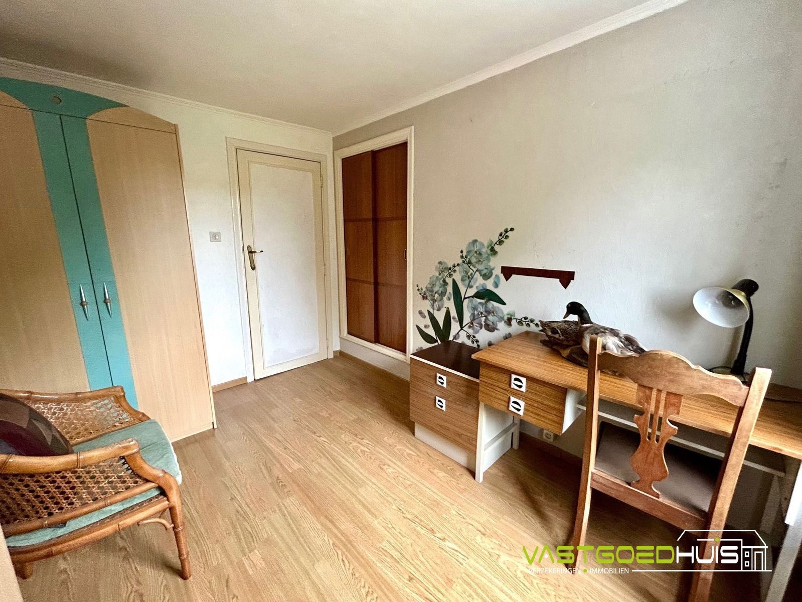 Ruime gezinswoning met garage en tuin foto 13