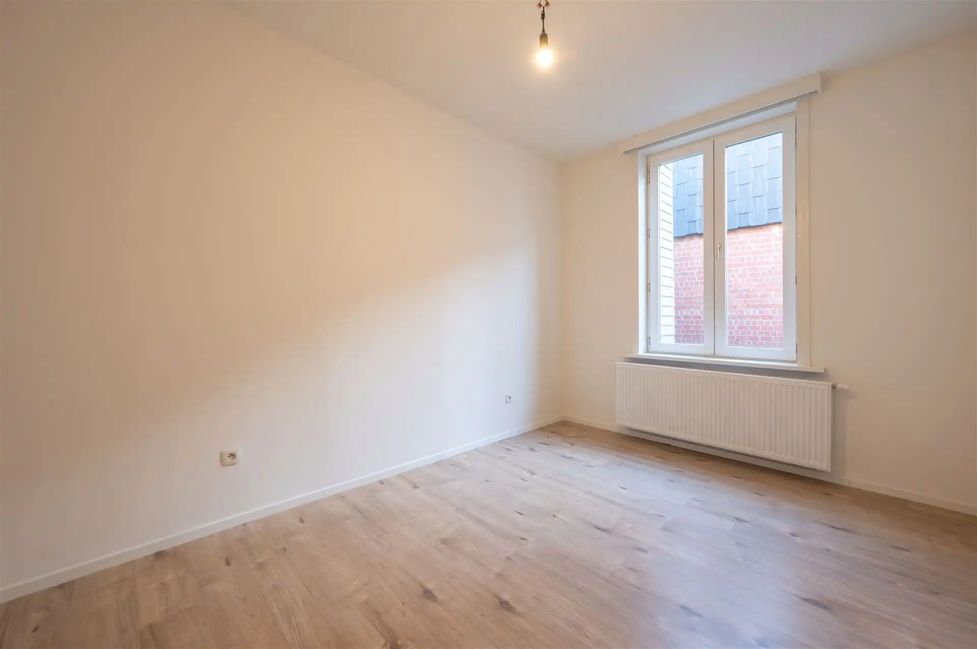 Ruime, volledig gerenoveerde herenwoning met 6 kamers foto 20