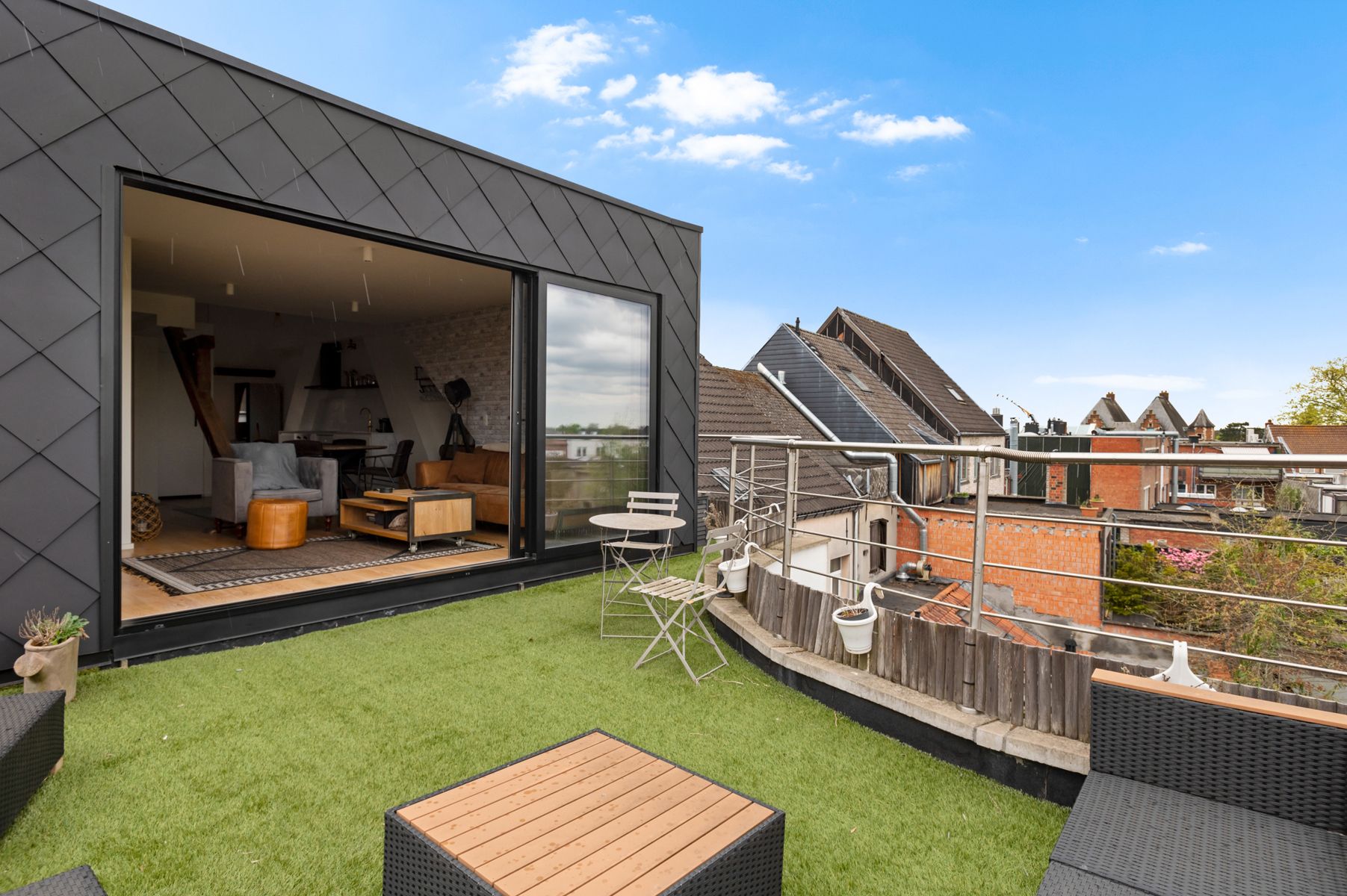 Modern dakappartement met prachtig terras in hartje Aartselaar foto 3