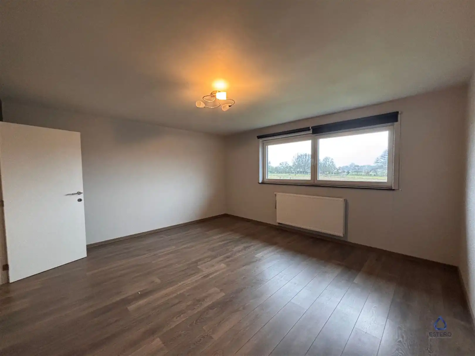 Ruime gezinswoning met 3 slaapkamers en landelijk uitzicht foto 17