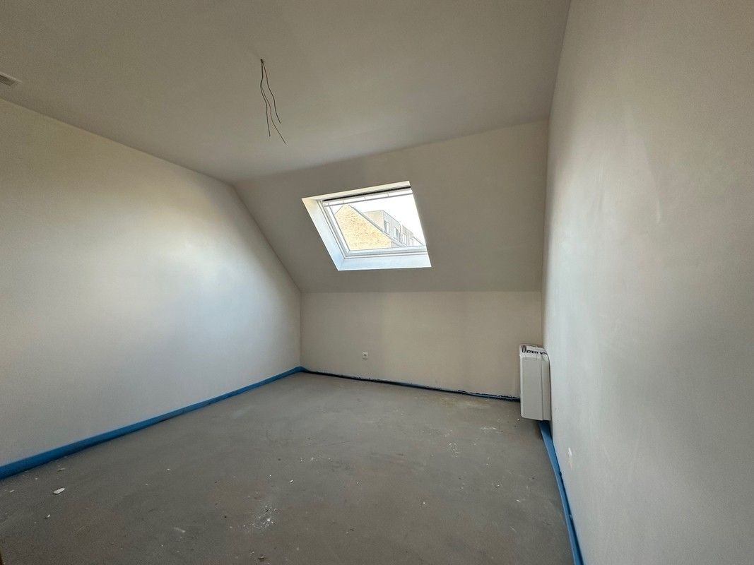 HECTAAR BOUWT 2 HALFOPEN BEBOUWININGEN TE ROOSDAAL foto 10