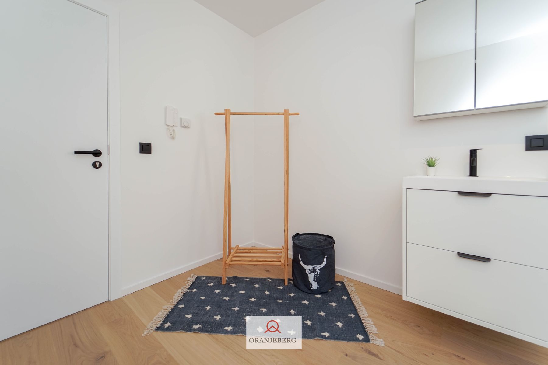 Gerenoveerde lichtrijke kamer te koop nabij Gent-centrum foto 8