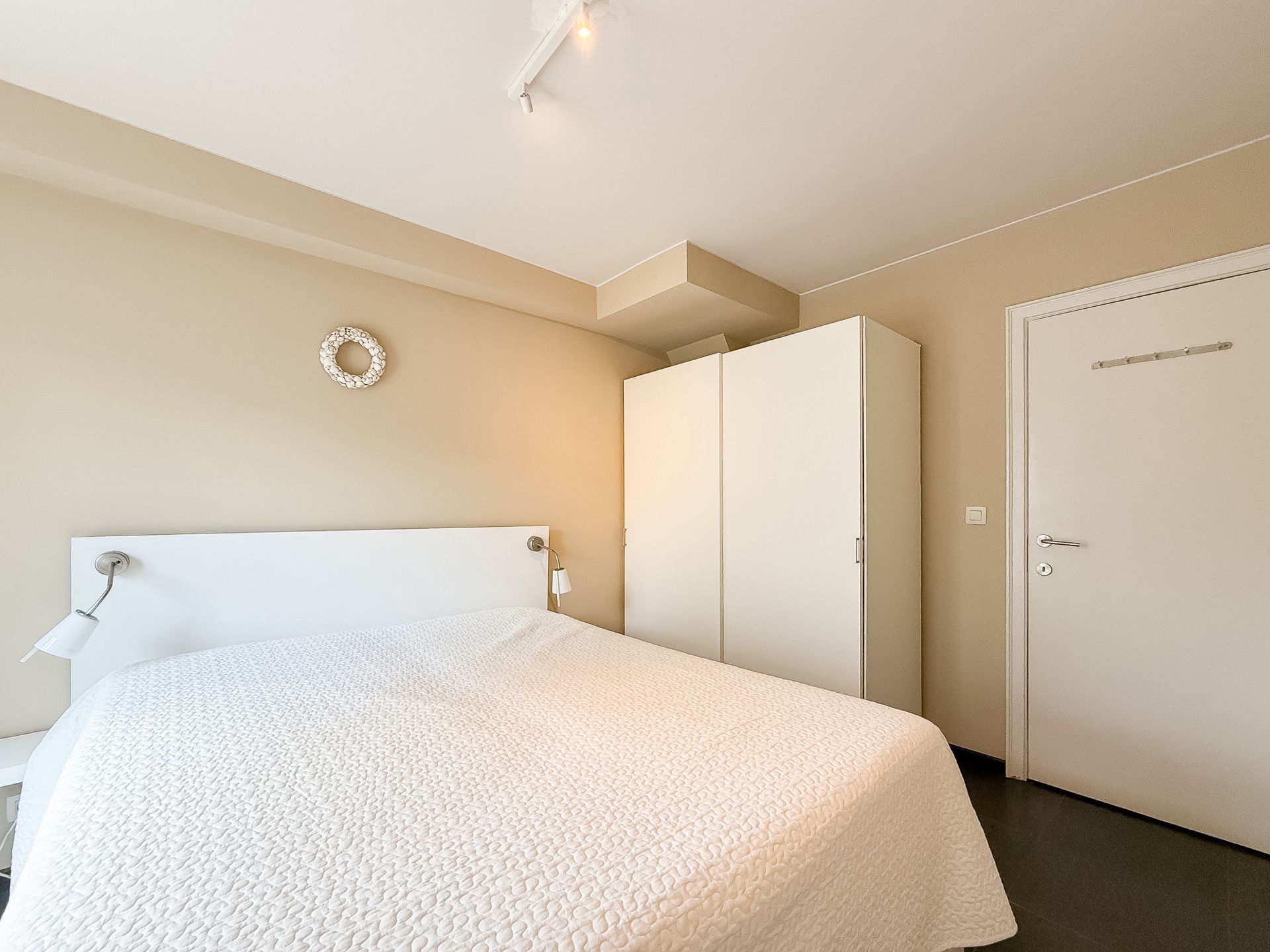 Instapklaar HOEKAPPARTEMENT aan de Wandeldijk en het Zwin... foto 15