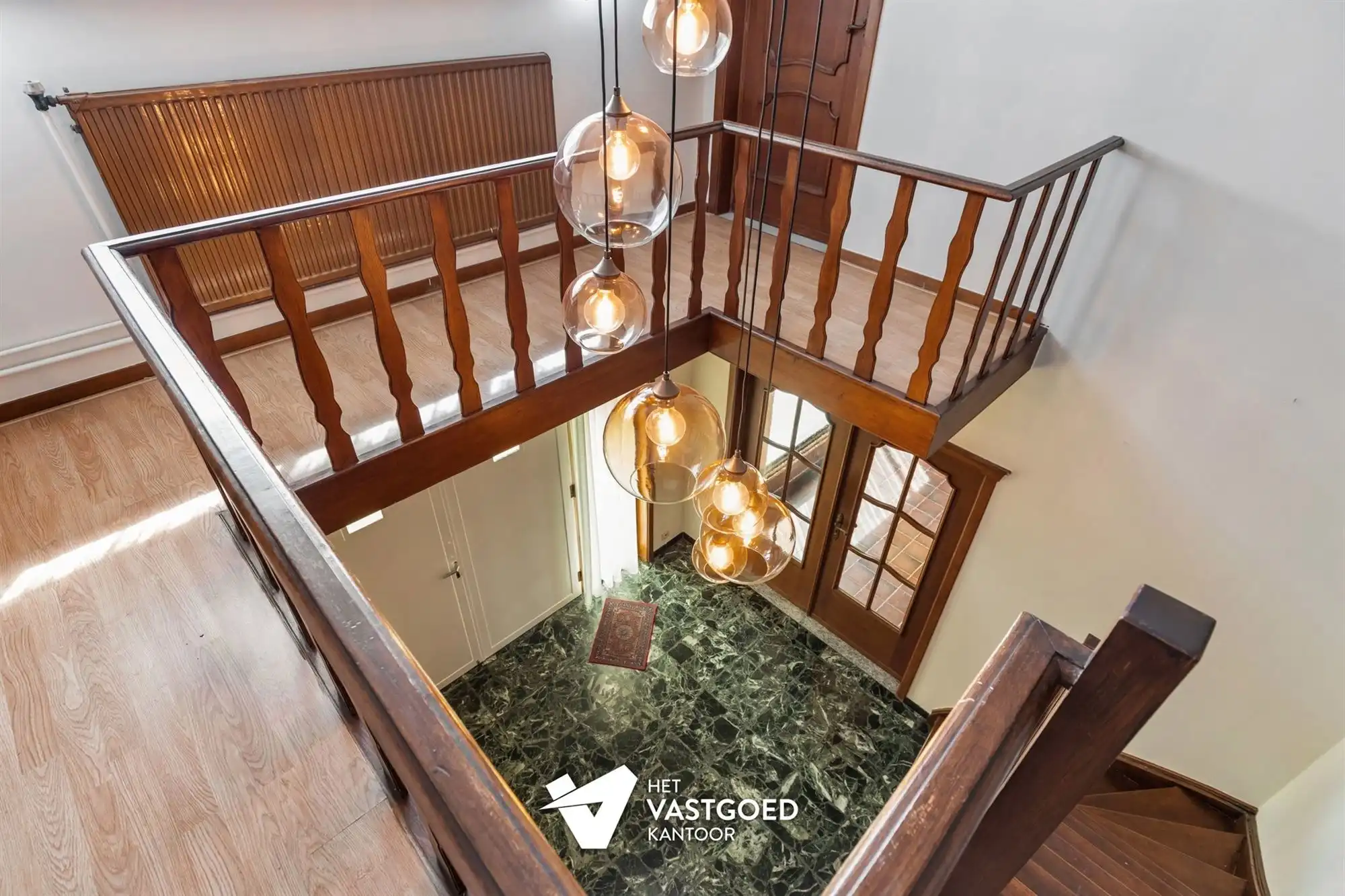 STATIGE WONING MET RENOVATIEMOGELIJKHEDEN MET 4 SLAAPKAMERS EN KNUSSE TUIN TE TESSENDERLO CENTRUM foto 16