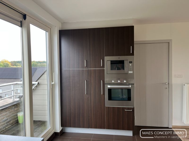 Duplex 2 slaapkamerappartement met balkon in Anzegem te huur foto 4