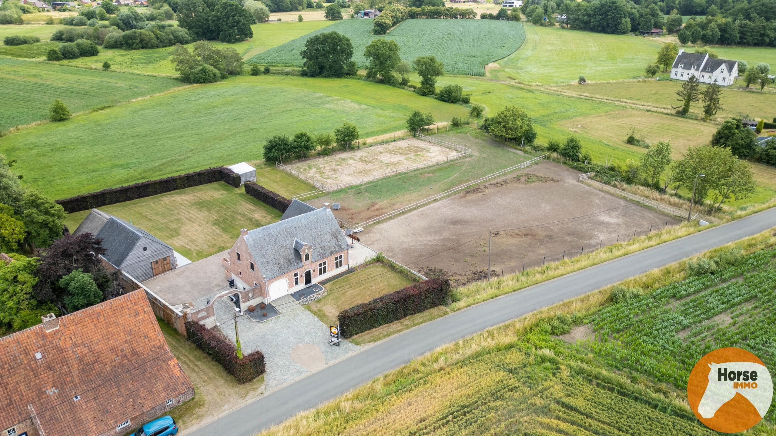 PUTTE - Mooi afgewerkte woning met bijgebouw op 63 are foto 2
