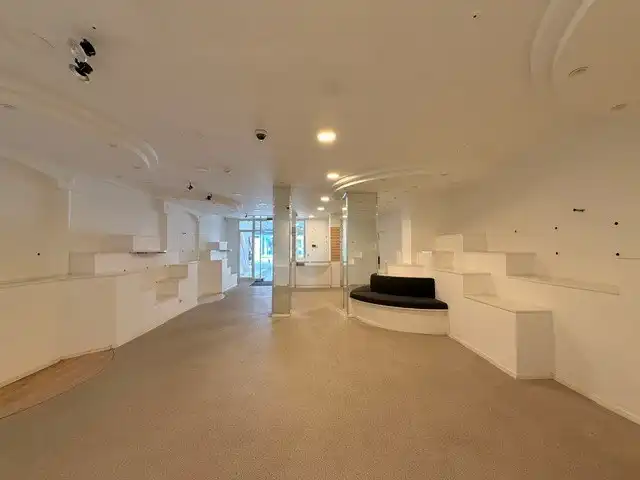 Handelspand te huur op toplocatie in het centrum van Maaseik. foto 11