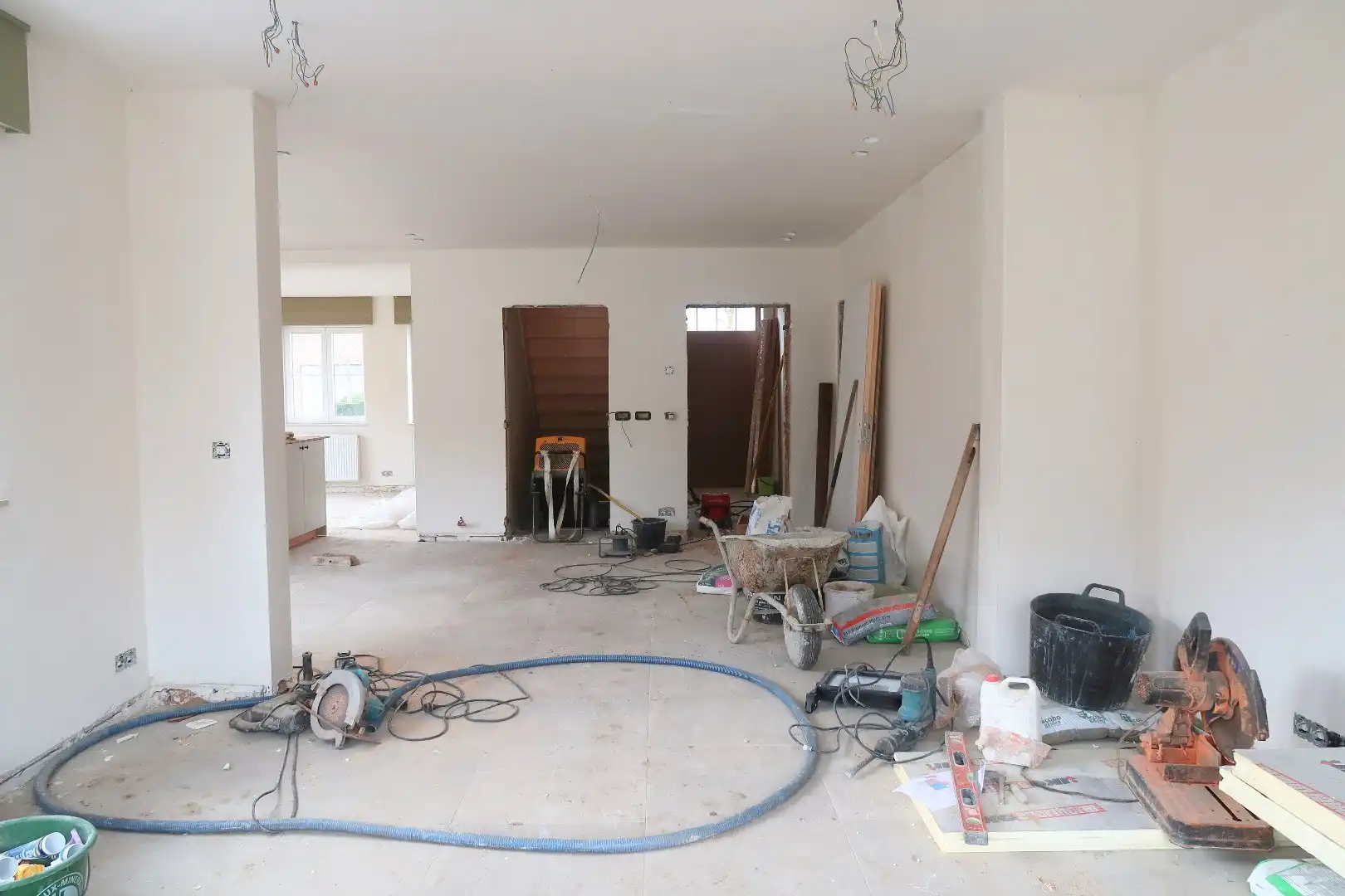 Ruime alleenstaande nieuwbouwwoning foto 5