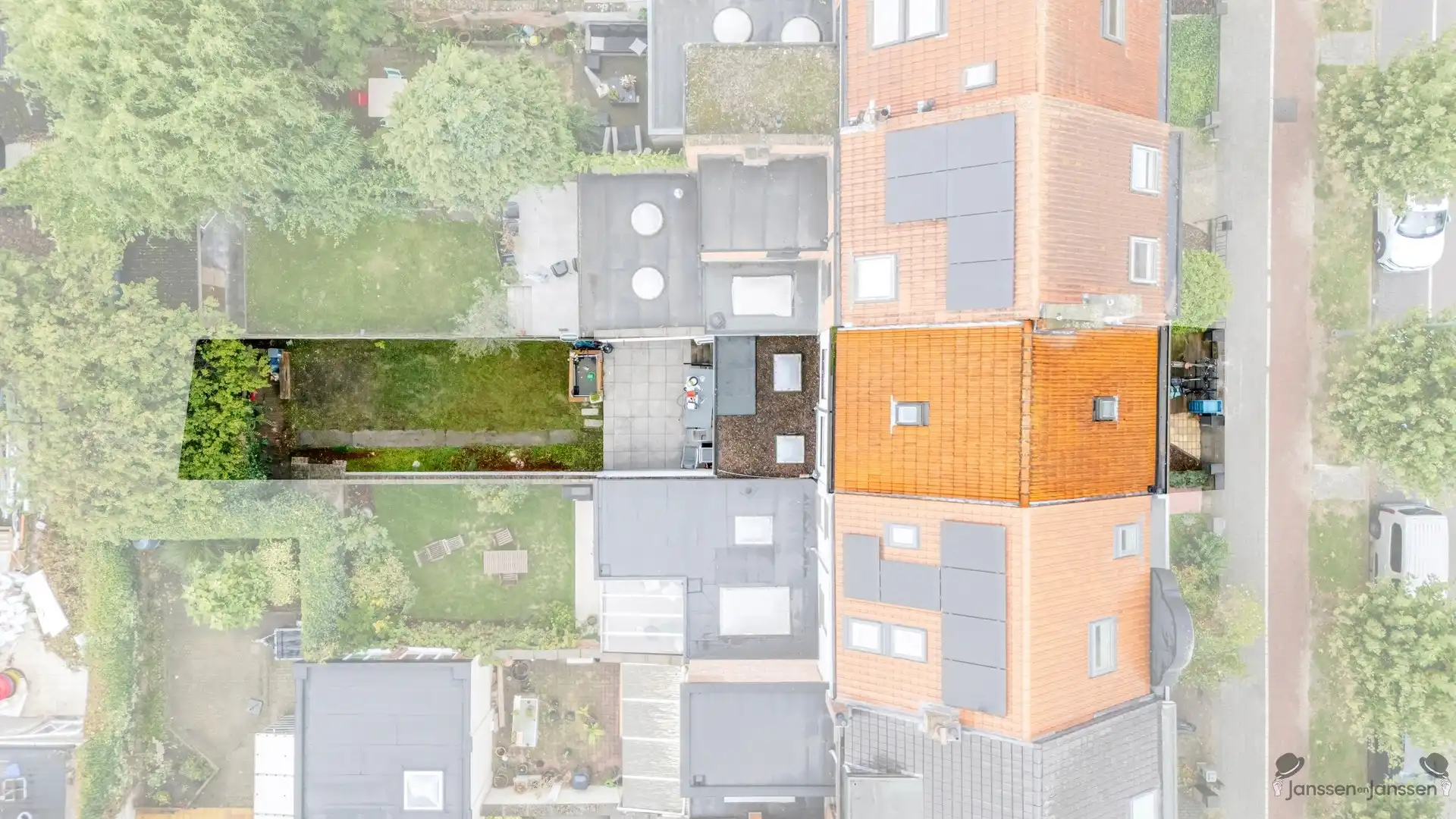 Ruime gezinswoning met gezellige tuin op centrale locatie in Schoten foto 30
