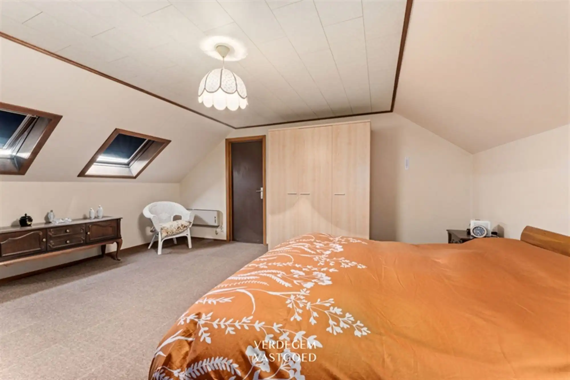 Hoevewoning met schuur en uniek zicht op weilanden en knotwilgen foto 15