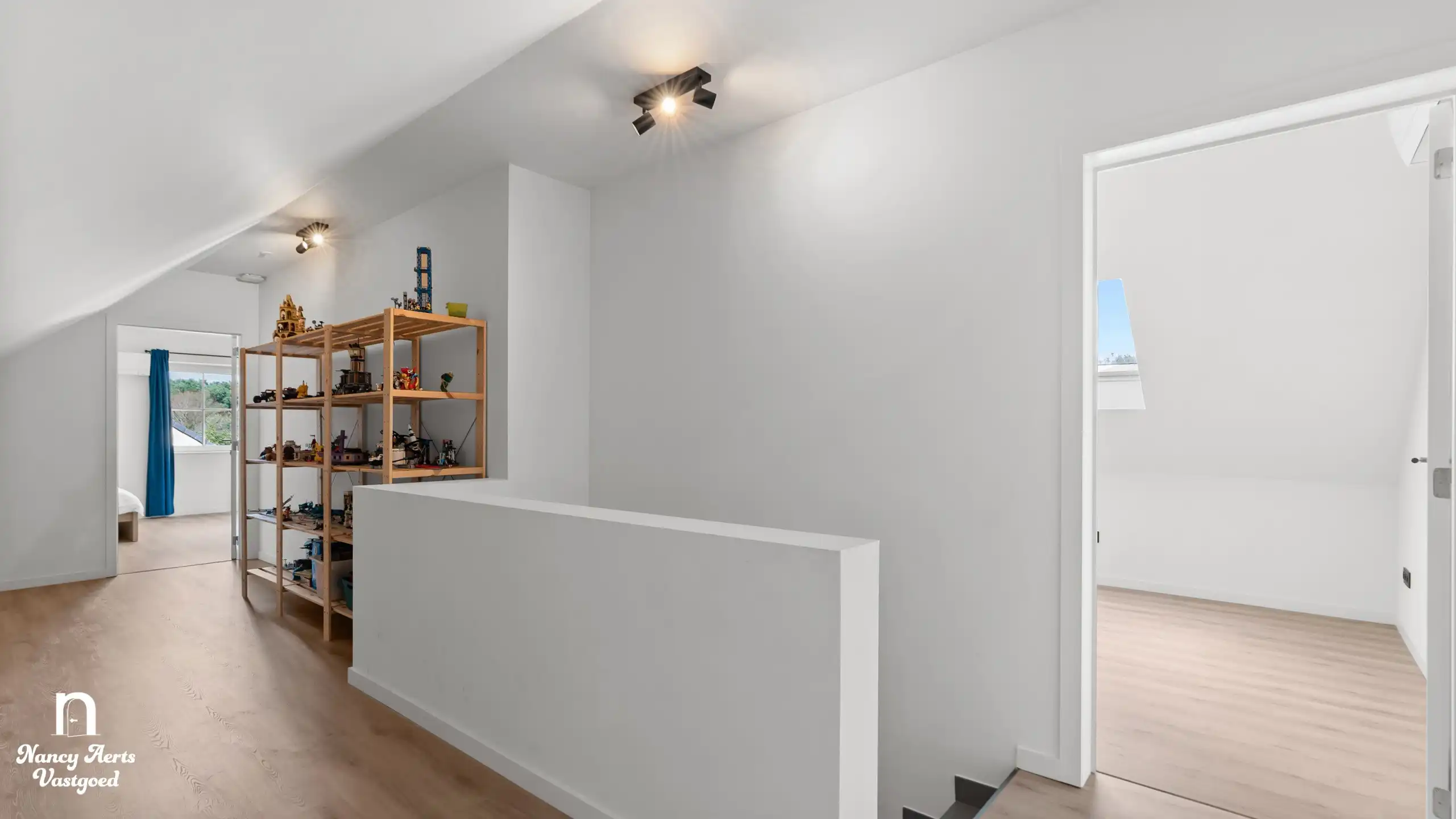 Verrassend ruime woning met aparte studio op rustige locatie foto 41