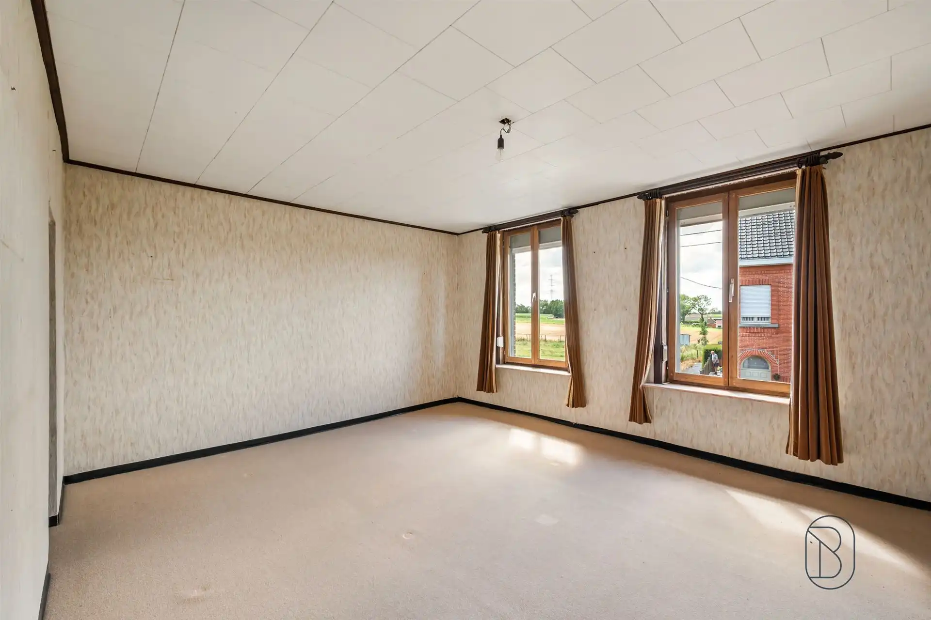 Ruime gezinswoning met 3 slpk, tuin en garage foto 19