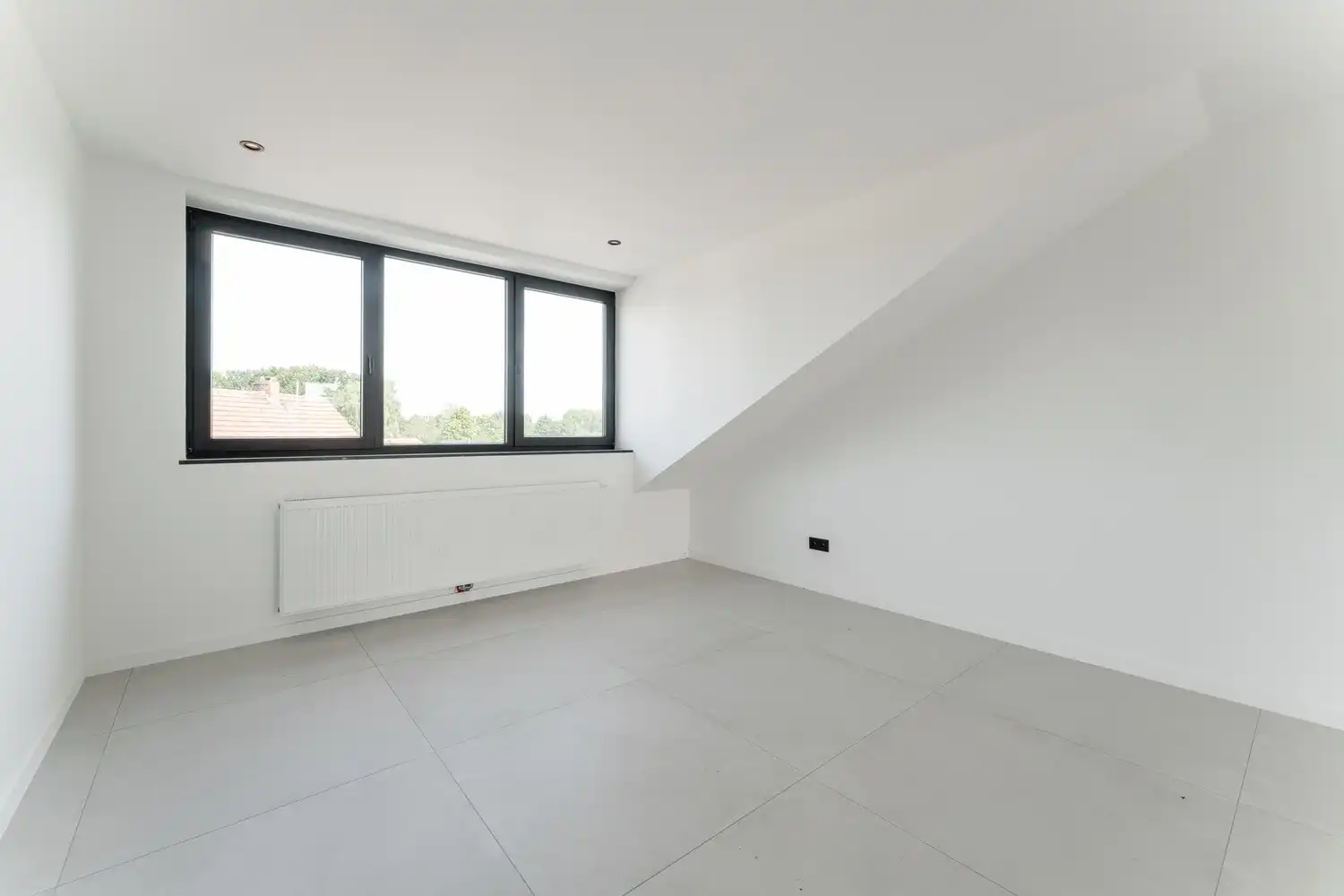 Volledig vernieuwd appartement op de bovenste verdieping – instapklaar wonen foto 6