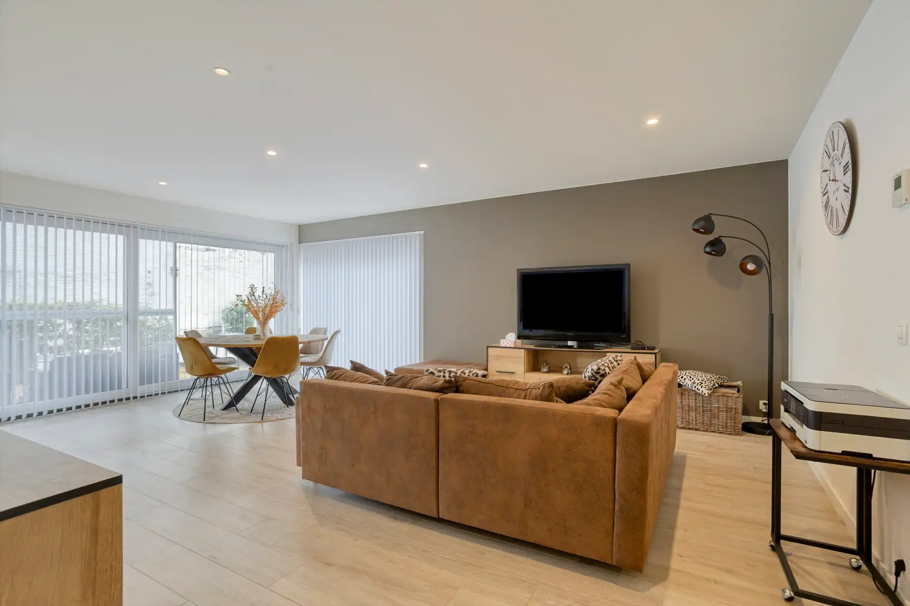 Prachtig gelijkvloers BEN-appartement met terras en parking foto 4