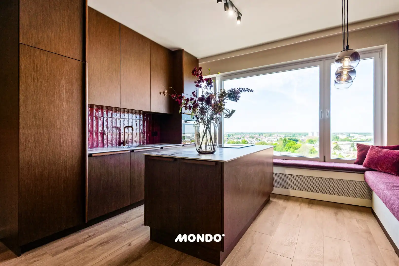 Exclusief appartement met panoramisch zicht op Antwerpen foto 2