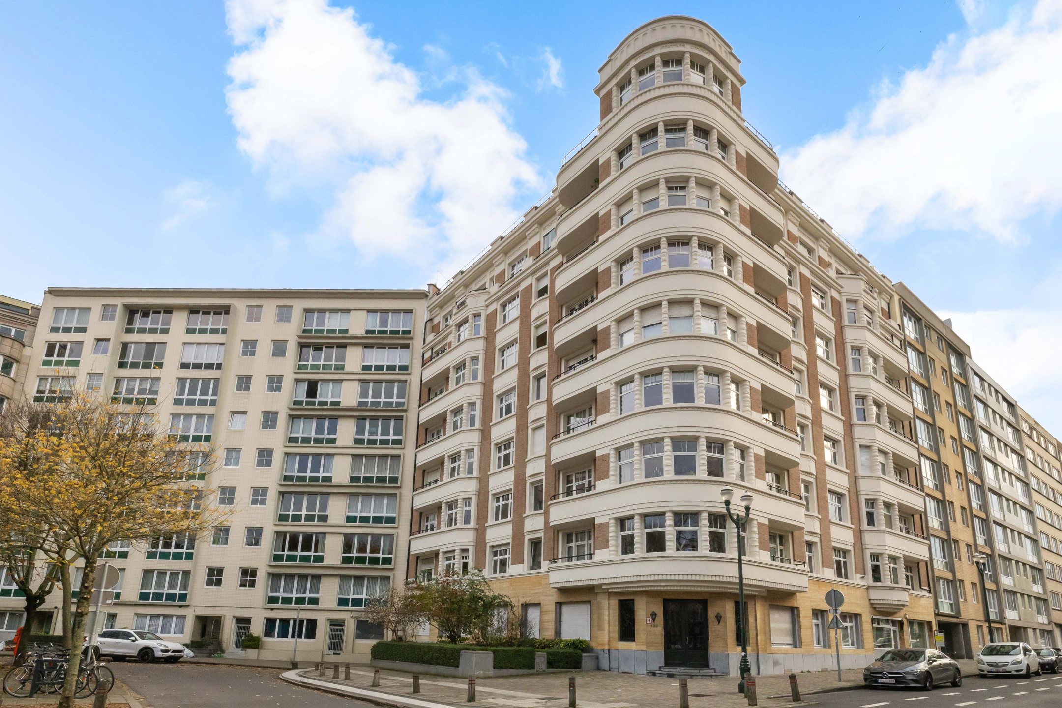 Appartement met 2 slaapkamers + terras : te renoveren foto 15