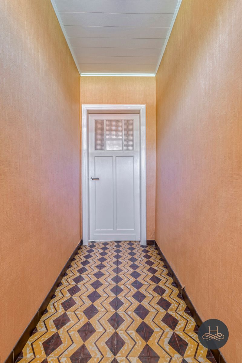 Zuidgericht perceel van 28a65ca met instapklare woning foto 3