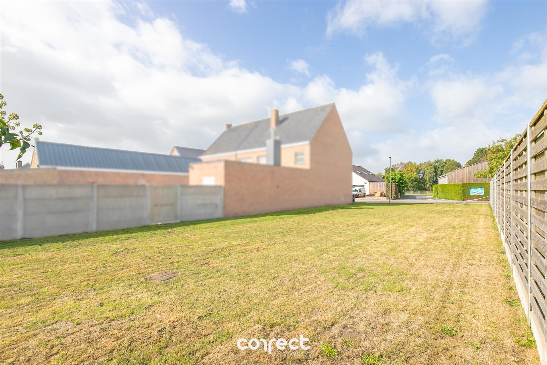 Rustig en aangenaam gelegen bouwgrond. foto 3