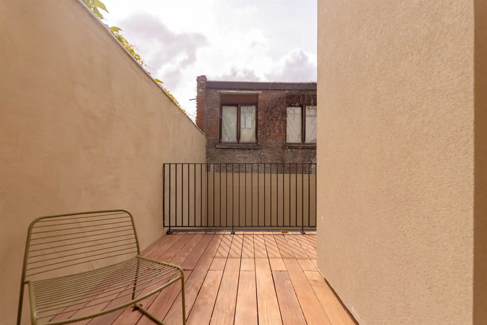 Energetisch gerenoveerd appartement met ruim terras foto 16