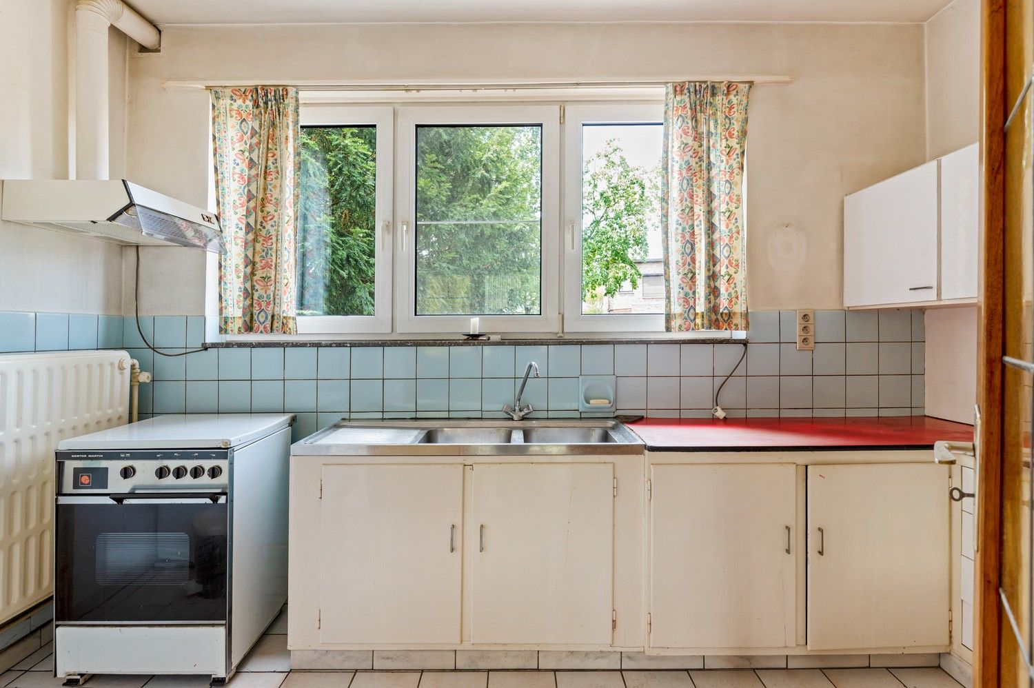 Ruime woning met 4 slaapkamers, garage & tuin in Borsbeek! foto 9