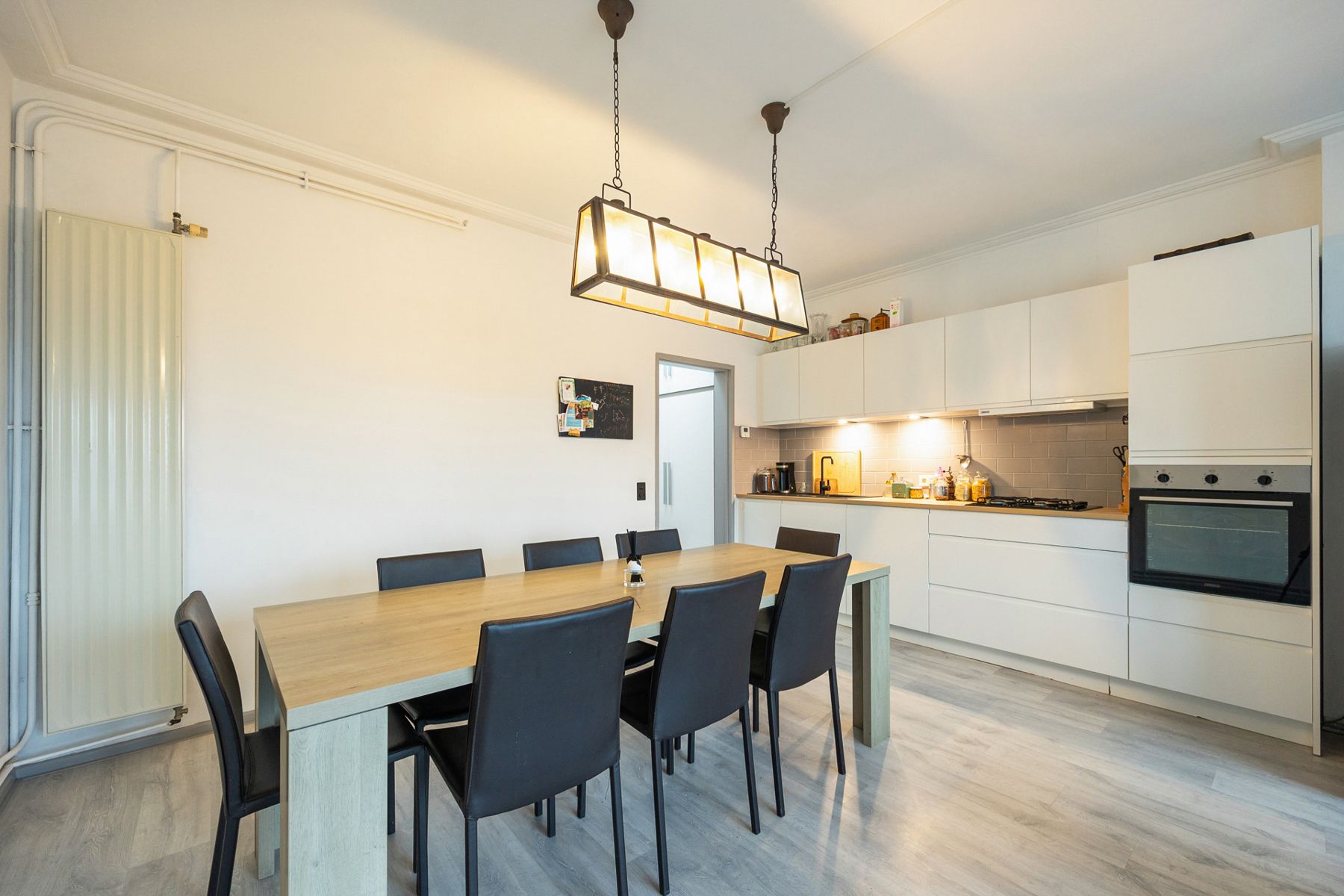 Centraal gelegen instapklaar appartement met 2 slaapkamers foto 4