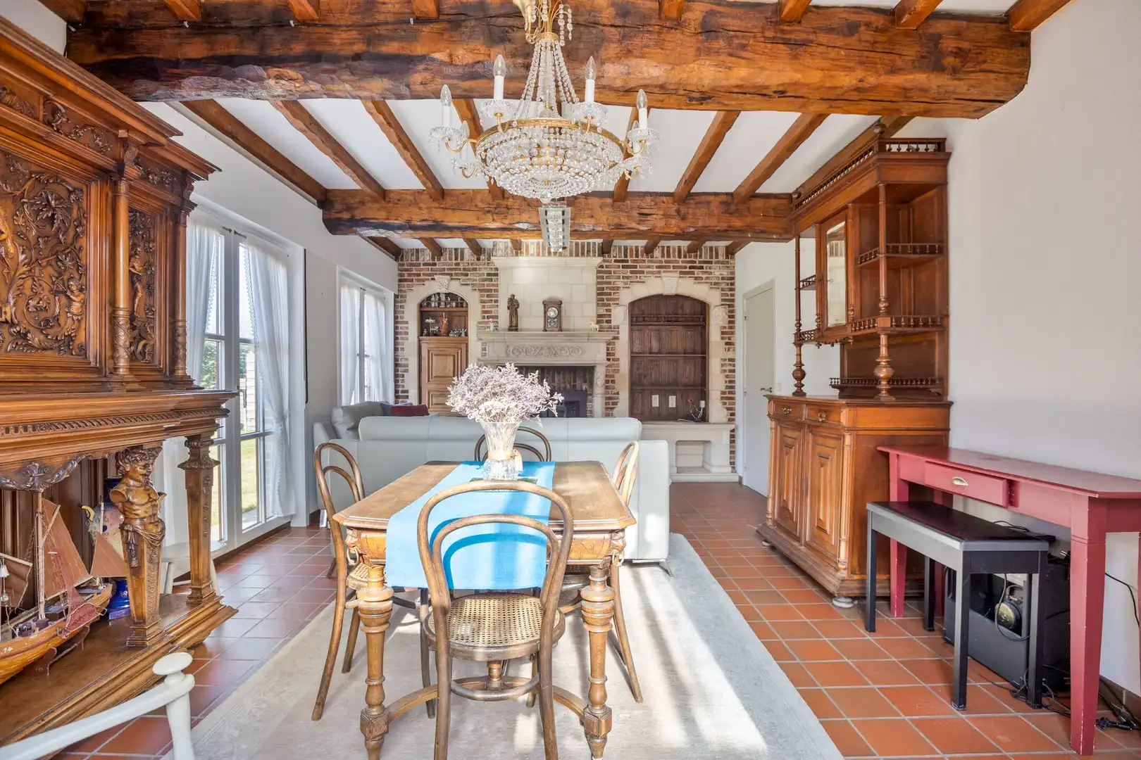 Alleenstaande woning in een doodlopende straat in een residentiële wijk! foto 5