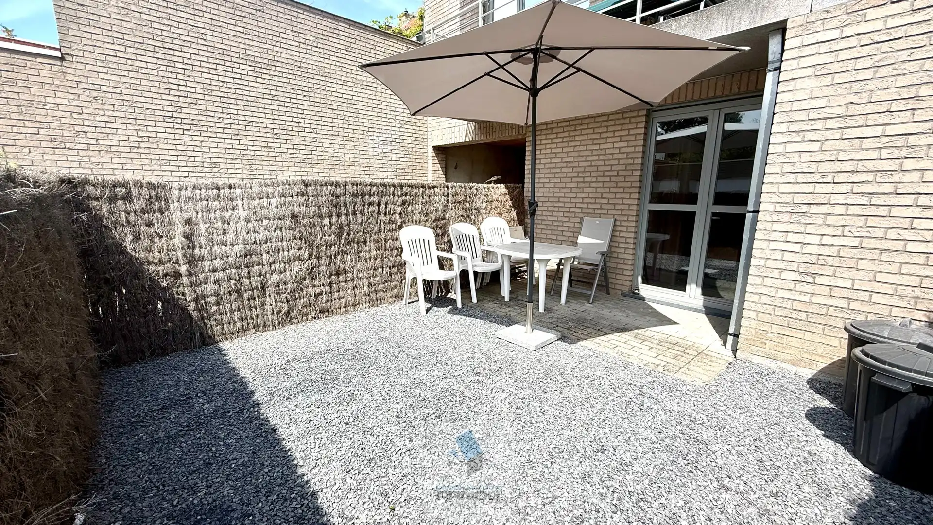 Gezellig gelijkvloers appartement met 1 slaapkamer, stadstuintje en privatieve autostaanplaats foto 15