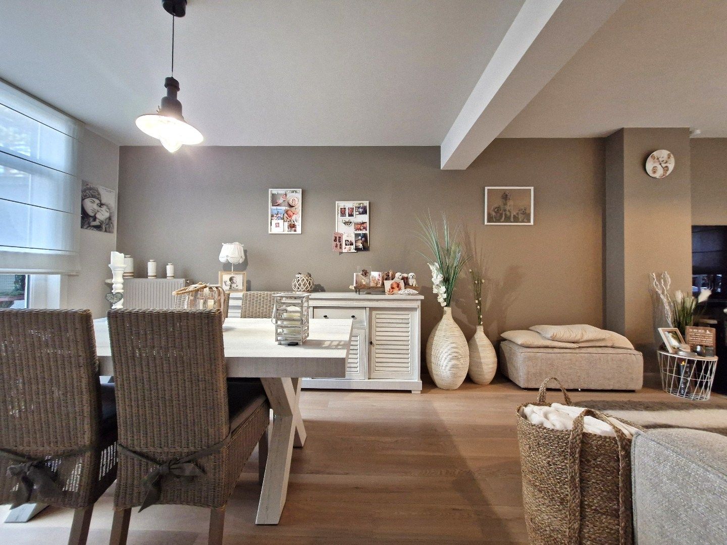 Gerenoveerde woning met garage in het centrum van Heist. foto 7