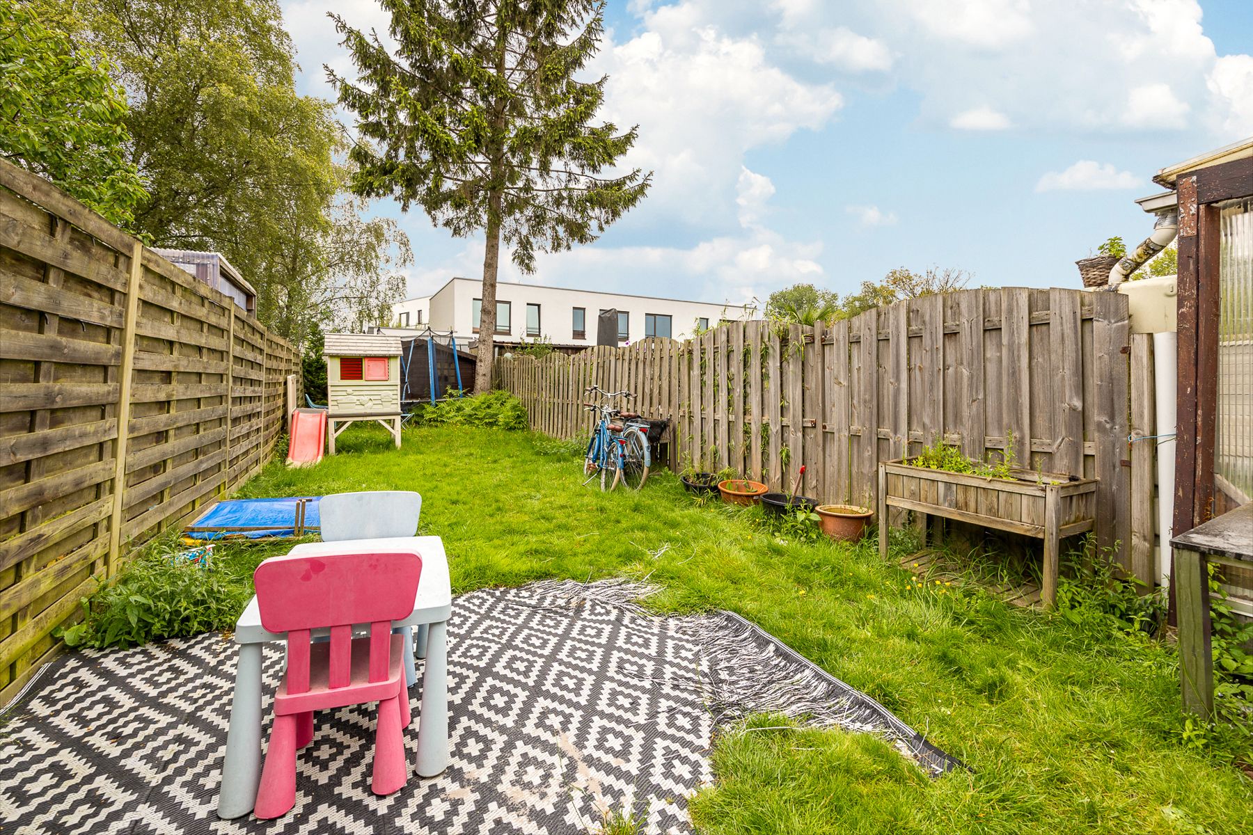 Gerenoveerde energiezuinige rijwoning met 3 slpk en tuin foto 3